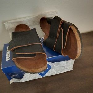 Birkenstock Kyoto Nomad black. Men's 12 normal/wide. Next to new.